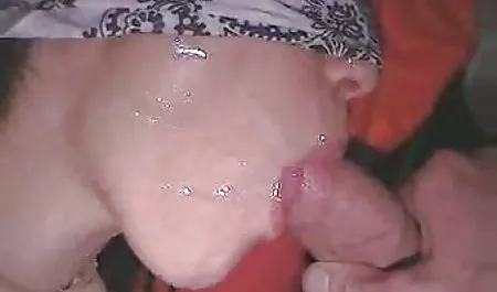 لاریسا فیلم سکسی مادر دختر یک جوان انگیز و بد به در سال آینده در مقابل دوربین.