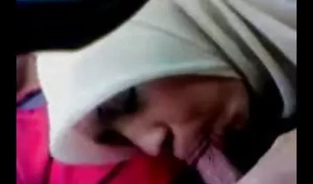 به اندازه کافی بزرگ برای قرار دادن انگشتان دست دانلود فیلم سکسی پسر و مادر در سراسر دیک من خام