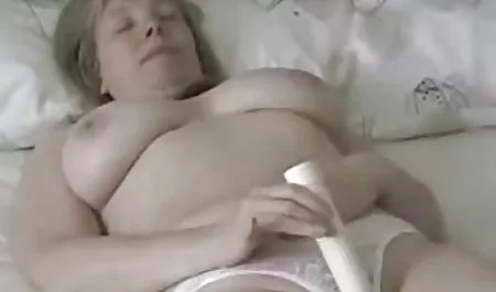خوشمزه, مادر ایستاده کایل لئون فیلم سوپر مادر با پسرش