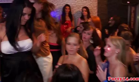 خام حمله-بدسم,big tits,قلعه فیلم سکسی داستانی مادر و نیکی